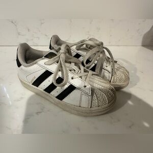 Adidas Superstar Originals (Kids Unisex) Size 8K